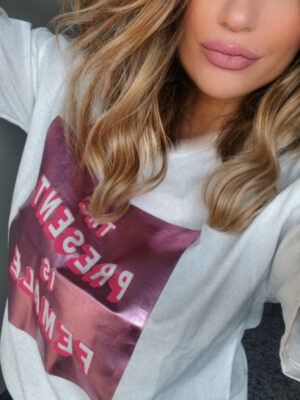 t-shirt the present in female